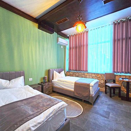Hotel Pamja E Qyteteve Krujë Exteriér fotografie