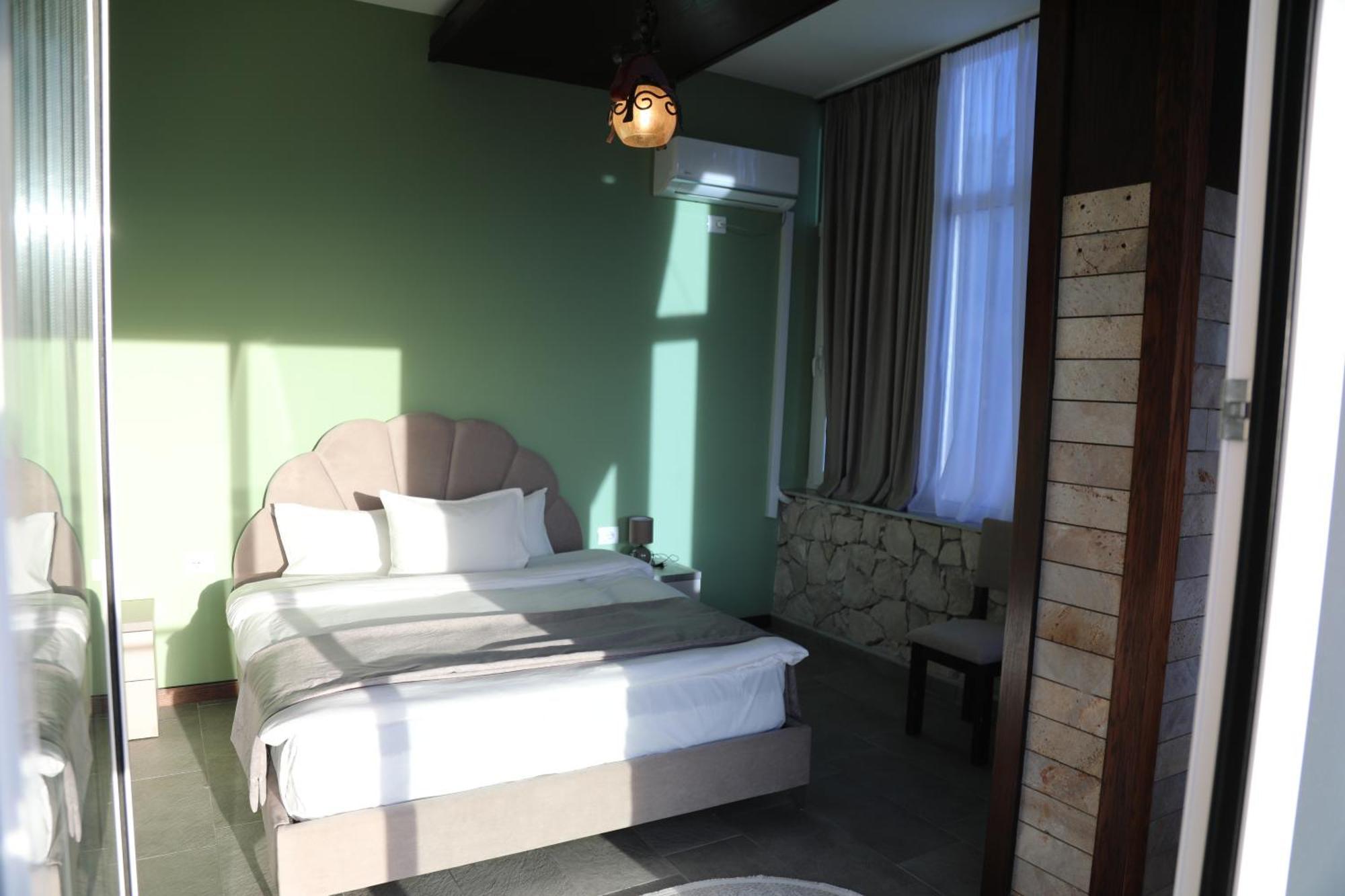Hotel Pamja E Qyteteve Krujë Exteriér fotografie