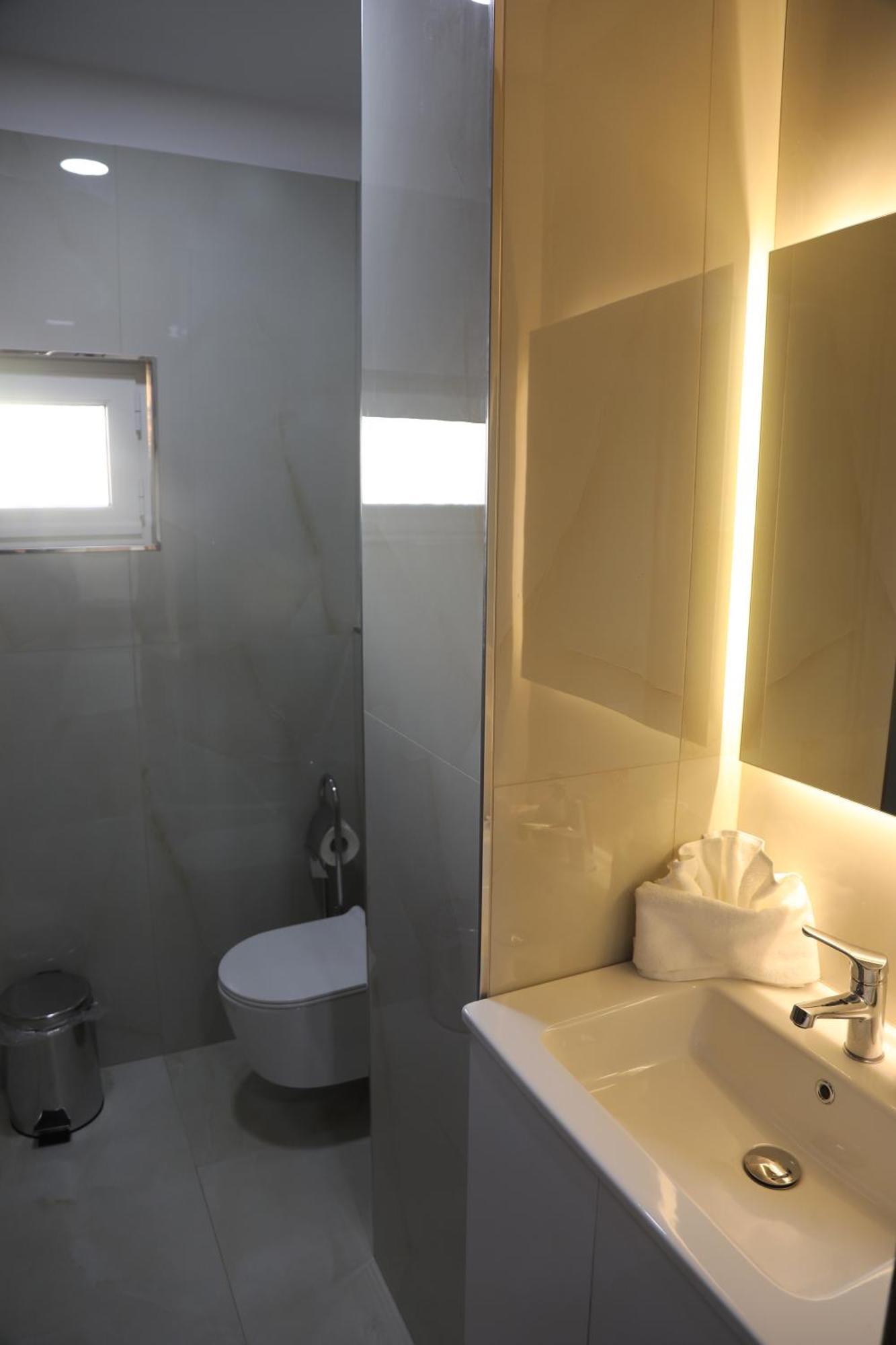 Hotel Pamja E Qyteteve Krujë Exteriér fotografie